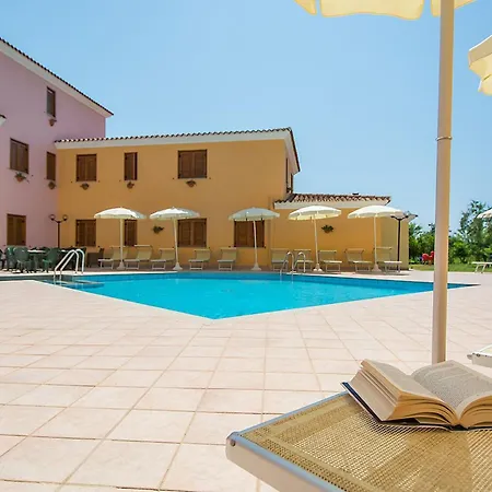 דירה Comfy With Shared Pool *