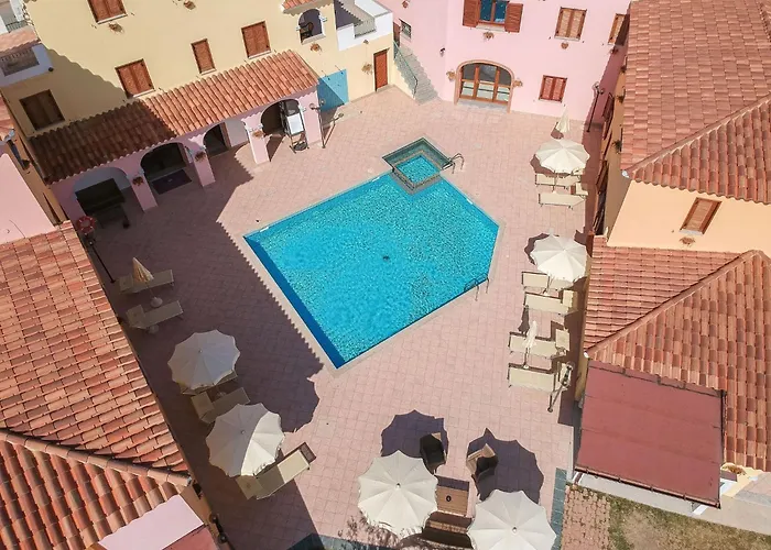 Comfy With Shared Pool